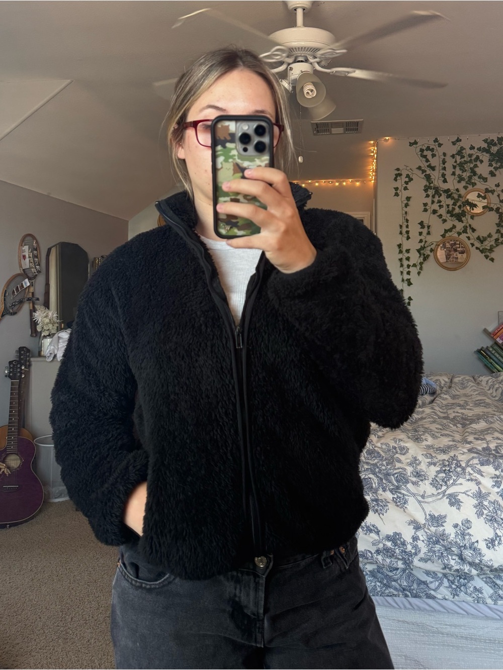 Forever 21 Black Faux-Sherpa Zip-Up Jacket - Women